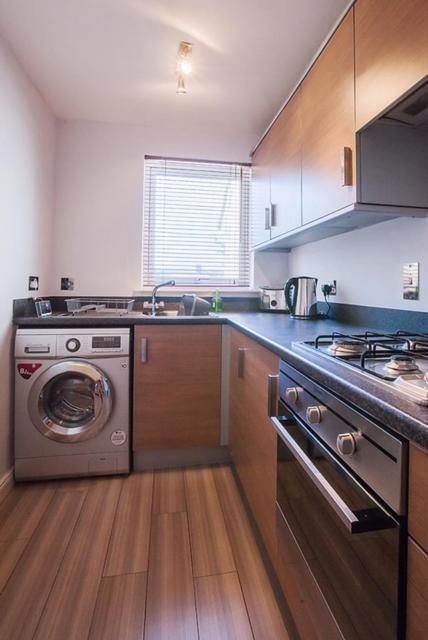 2 Bed Blackburn Village Apt With Wifi & Parking Aberdeen Zewnętrze zdjęcie